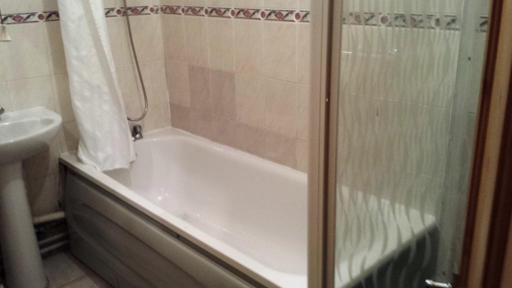Whitechapel Rooms Лондон Экстерьер фото